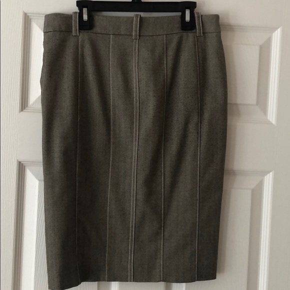 Skirt - Picture 2 of 2